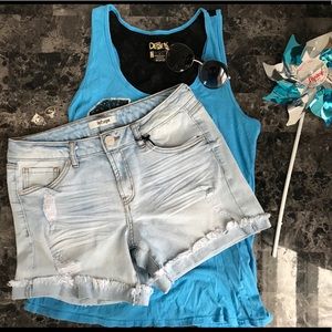 Women’s Refuge Light Jean Shorts